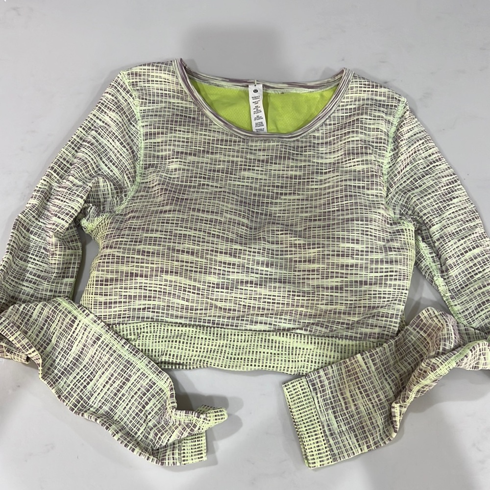 Lululemon cropped ebb to street long sleeve size 8